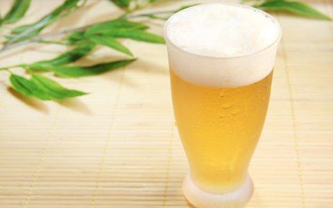 驚呆了！“瘋狗”牌酒水飲料，你要不要喝？